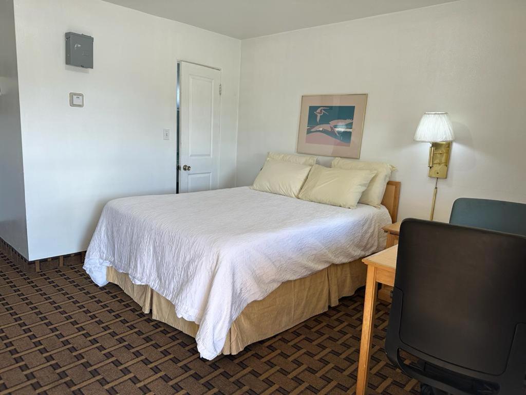 Ski'S Western Motel Great Falls Eksteriør billede